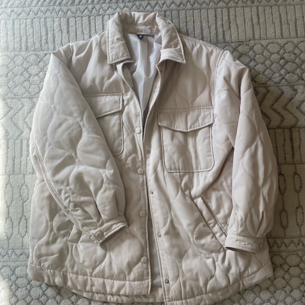 Divided oversized quilted jacket. Size M.